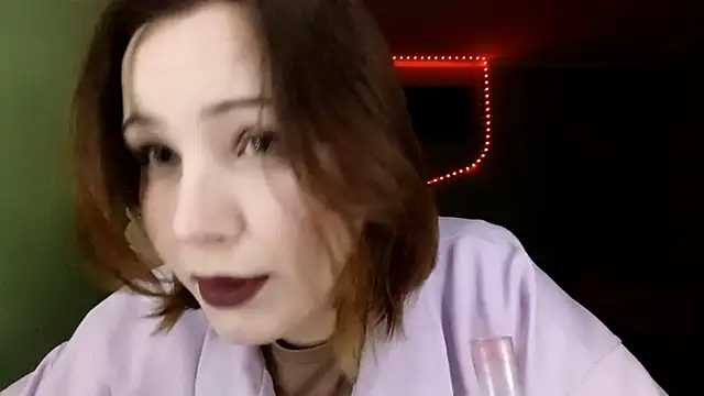 Snapshot of RachelleHeth chatting on 11.14.25 RachelleHeth online show from 11.14.25