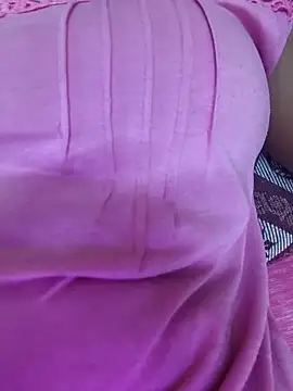 Snapshot of hyd_couple7878 chatting on 12.17.25 hyd couple7878 online show from 12.17.25