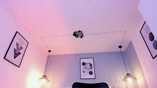 zoe-moreau online show from 02.11.26