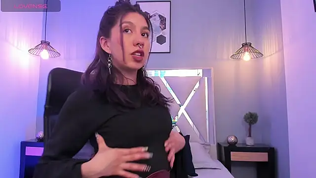 zoe-moreau online show from 03.03.26