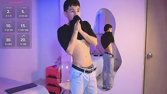 Eiden Blake online show from 04.29.26