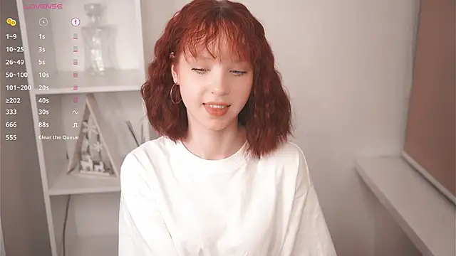 Snapshot of MaisieStarlight chatting on 02.02.26 MaisieStarlight online show from 02.02.26