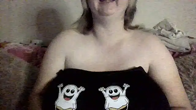 Snapshot of Curvykatie-41X chatting on 11.17.25 Curvykatie-41X online show from 11.17.25