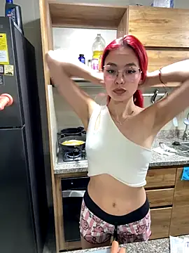 Snapshot of rossyhonney chatting on 11.29.25 rossyhonney online show from 11.29.25