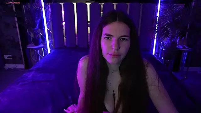 DanielaReign online show from 11.22.25