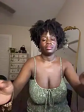 Snapshot of ladiosa_selene chatting on 03.05.26 ladiosa selene online show from 03.05.26