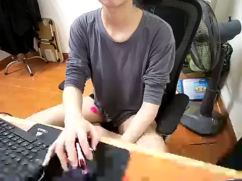 Snapshot of ---Lusi03--- chatting on 12.02.25 ---Lusi03--- online show from 12.02.25