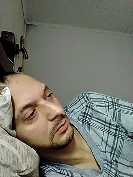 Snapshot of Yraaaar chatting on 12.01.25 Yraaaar online show from 12.01.25