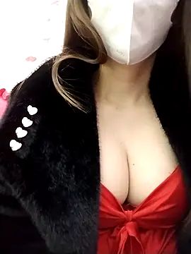 BeyeuCii99 online show from 11.25.25