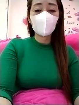 BeyeuCii99 online show from 11.28.25