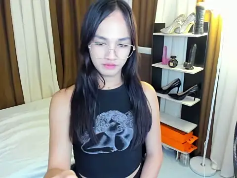 PetiteAsianTrisha online show from 01.05.26