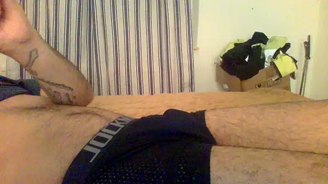 Snapshot of Camiin20 chatting on 02.13.26 Camiin20 online show from 02.13.26