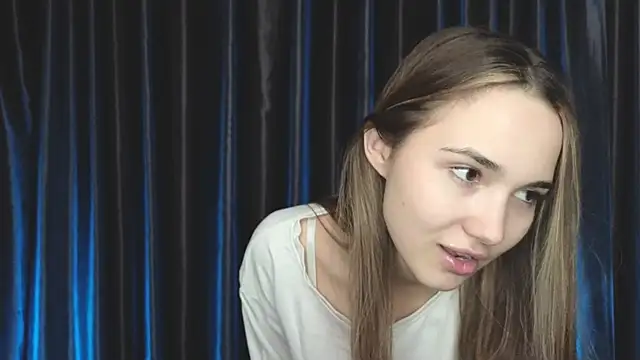 Snapshot of LeenaPuita chatting on 01.05.26 LeenaPuita online show from 01.05.26