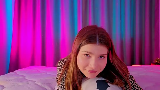 Snapshot of WilmaJohnson chatting on 02.13.26 WilmaJohnson online show from 02.13.26