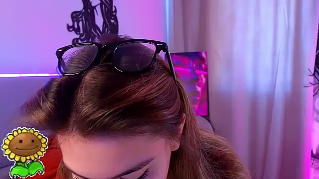 Snapshot of MargieDavidson chatting on 02.24.26 MargieDavidson online show from 02.24.26