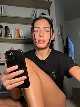 Snapshot of VickyM99 chatting on 02.24.26 VickyM99 online show from 02.24.26