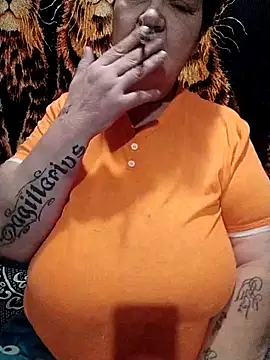 Snapshot of MyHoneyKira chatting on 12.03.25 MyHoneyKira online show from 12.03.25