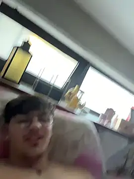 Snapshot of Lxx001@xh chatting on 11.05.25 Lxx001xh online show from 11.05.25