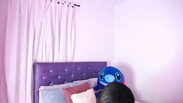 BryanaSmiths online show from 11.06.25