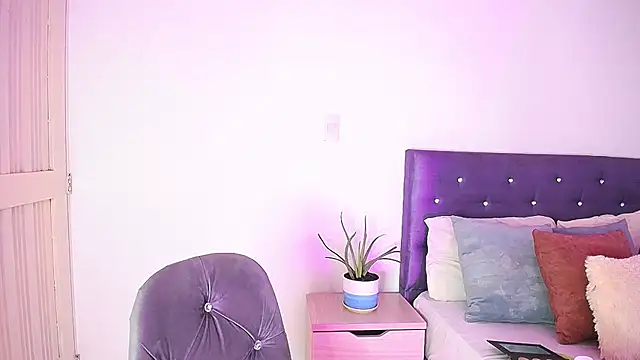 BryanaSmiths online show from 11.30.25