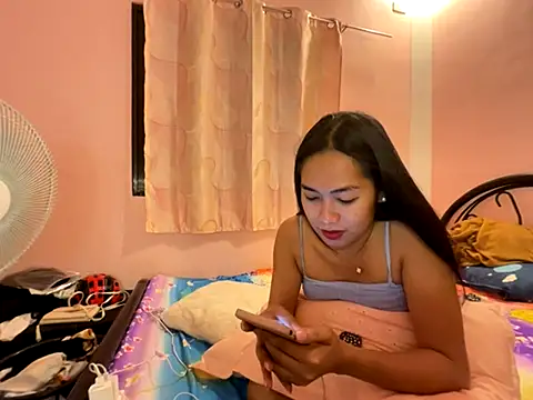 Philina thi online show from 11.28.25