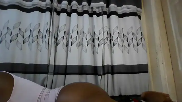 BARBIEDOLLXXX online show from 11.28.25