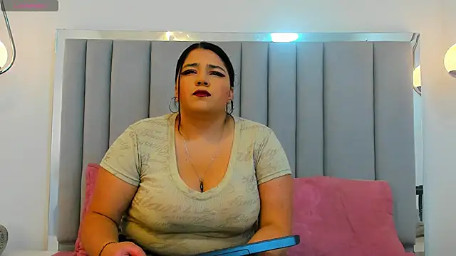 Lilith Aliany  online show from 12.02.25