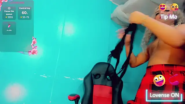 Snapshot of Alice_brandom chatting on 12.17.25 Alice brandom online show from 12.17.25