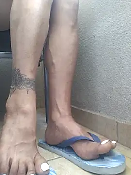 Xeena  online show from 12.05.25