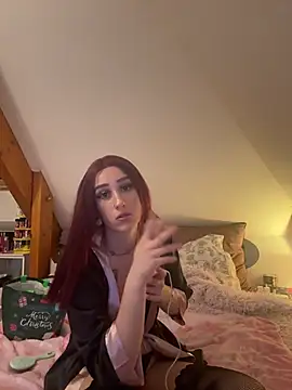 Snapshot of vanille13r chatting on 02.25.26 vanille13r online show from 02.25.26