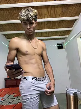 Snapshot of meliodas_23cm chatting on 02.12.26 meliodas 23cm online show from 02.12.26