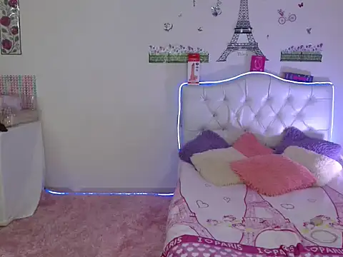 veronicamist95 online show from 12.19.25