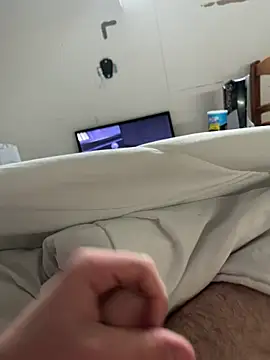 Snapshot of jeanblin8 chatting on 12.16.25 jeanblin8 online show from 12.16.25