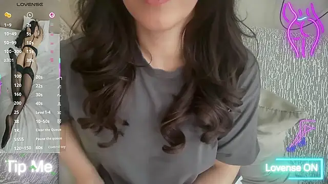 PLAYMATE6373 online show from 04.29.26