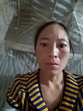 oanh-oanhbay online show from 11.19.25