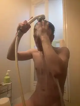 Snapshot of ippei0001 chatting on 02.12.26 ippei0001 online show from 02.12.26