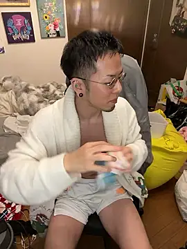 Snapshot of ippei0001 chatting on 02.13.26 ippei0001 online show from 02.13.26