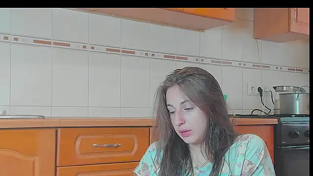 jessica kitti online show from 11.10.25