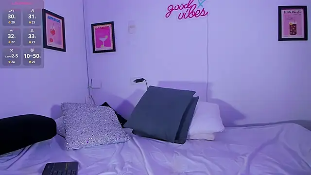 Ameliel1 online show from 12.16.25