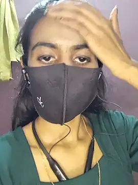 Snapshot of Thaper_Meera2 chatting on 05.18.26 Thaper Meera2 online show from 05.18.26