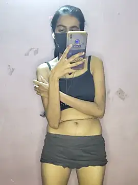 Snapshot of Thaper_Meera2 chatting on 05.20.26 Thaper Meera2 online show from 05.20.26