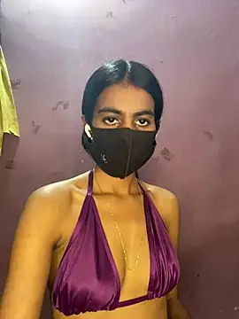 Snapshot of Thaper_Meera2 chatting on 05.27.26 Thaper Meera2 online show from 05.27.26