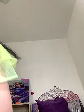 violettabond online show from 03.17.26