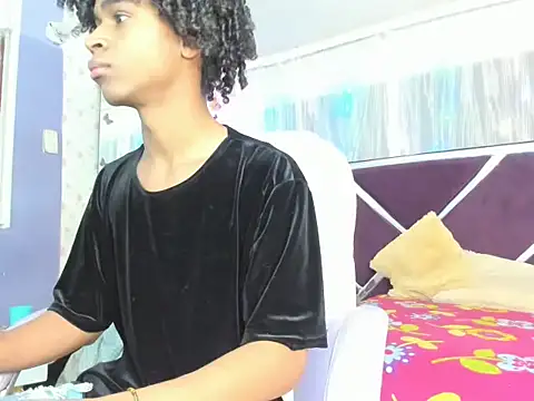 Santy bigcock 01 online show from 01.13.26