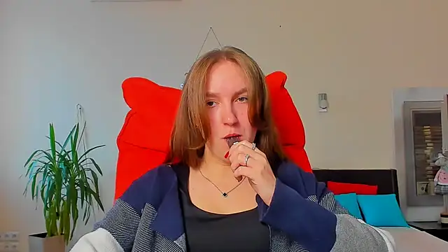 Nesie-Stoun online show from 11.23.25