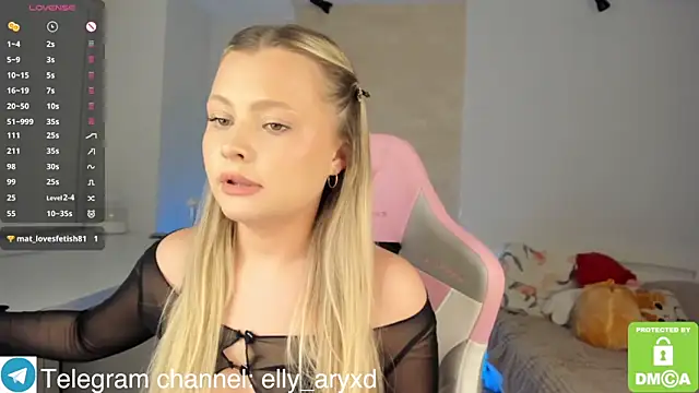 Snapshot of elly_aryxd chatting on 11.10.25 elly aryxd online show from 11.10.25