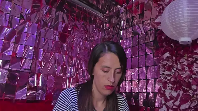 mia luna ed online show from 11.17.25