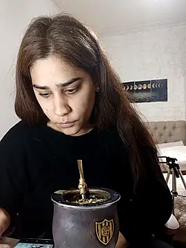 nahiarabiel33 online show from 06.04.26