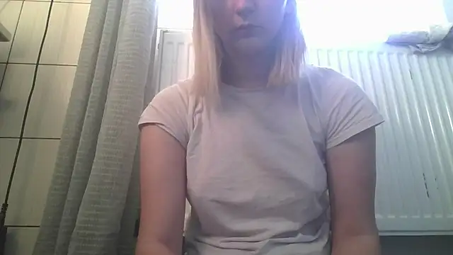 Snapshot of dirty_sasha00 chatting on 04.19.26 dirty sasha00 online show from 04.19.26