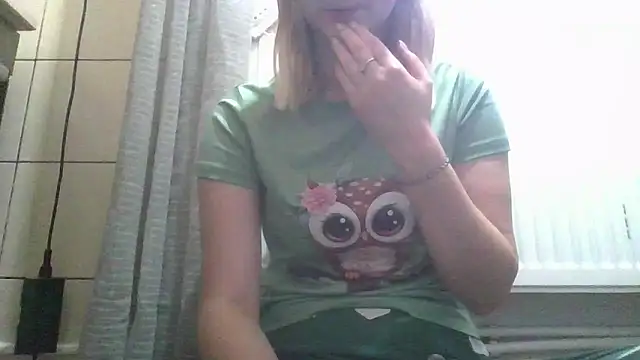 Snapshot of dirty_sasha00 chatting on 04.25.26 dirty sasha00 online show from 04.25.26